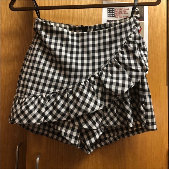 Gingham skort, perfect condition - Picture 2 of 3
